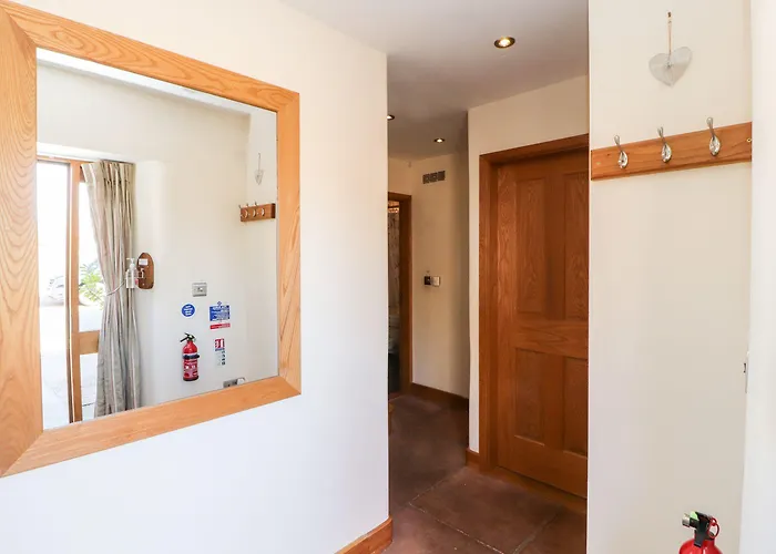 Swallow's Nest بيت للعطل بنريث